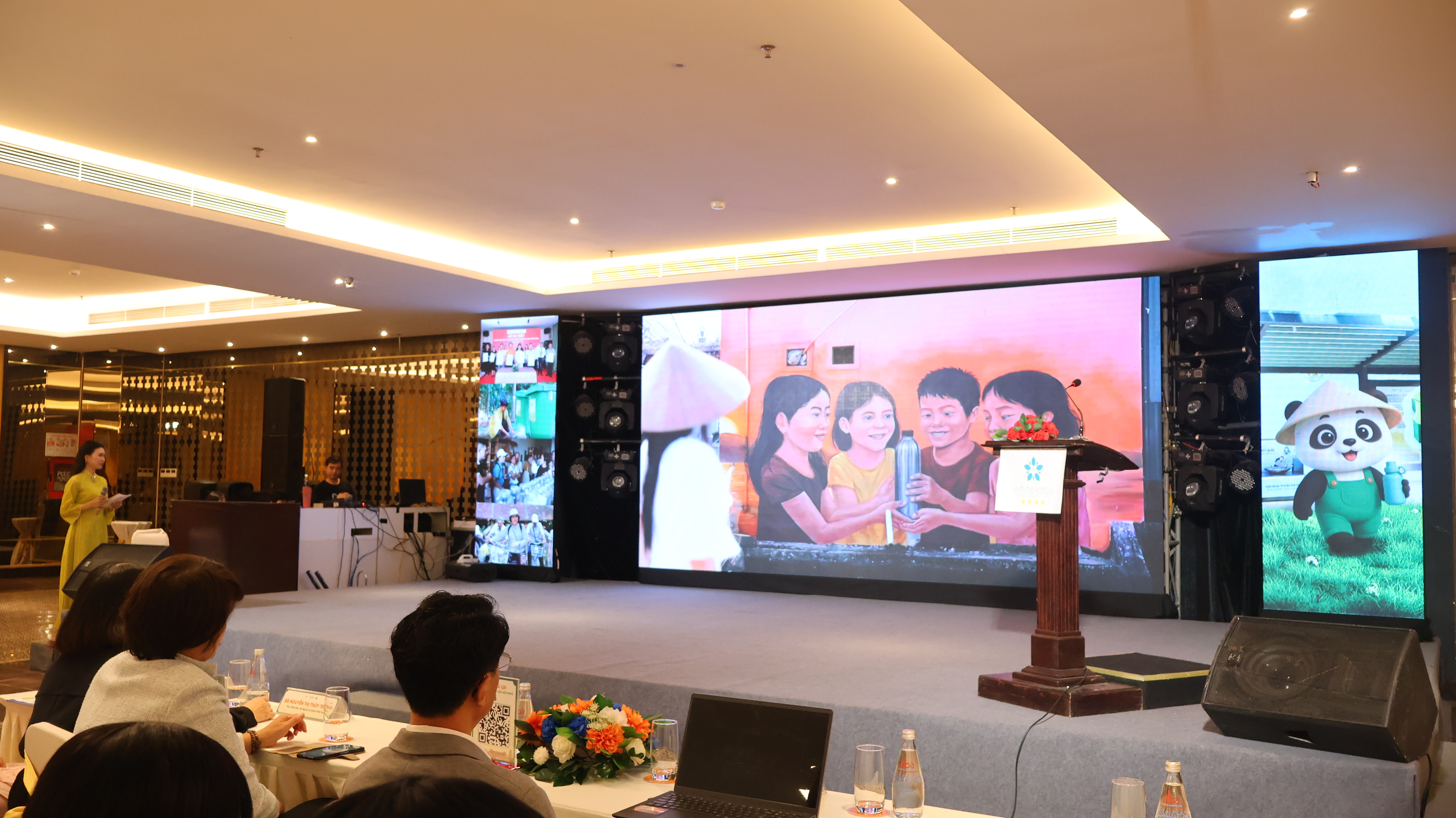 Du lịch giảm nhựa ở Huế